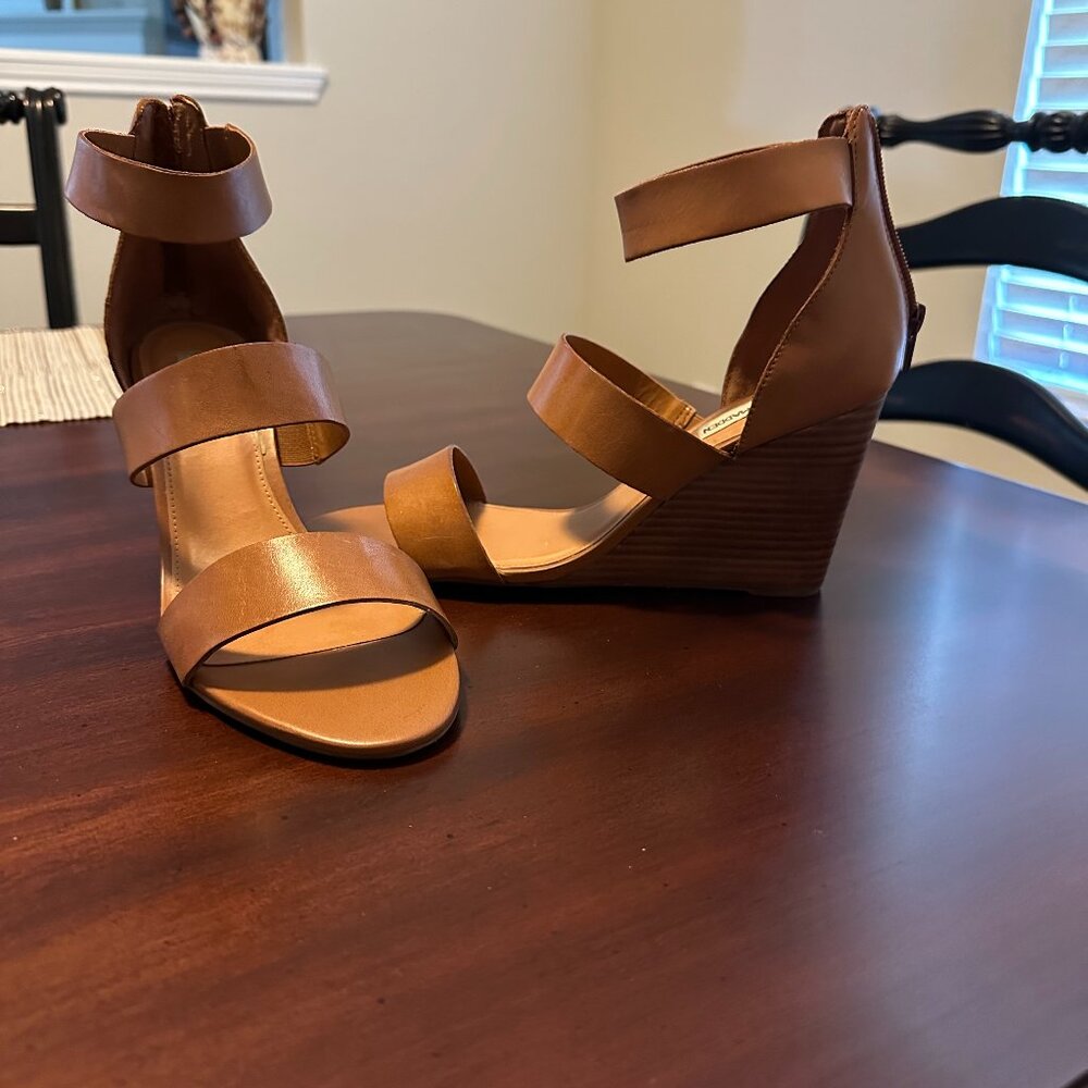 Steve Madden Cognac Leather Wedge Strappy Sandals